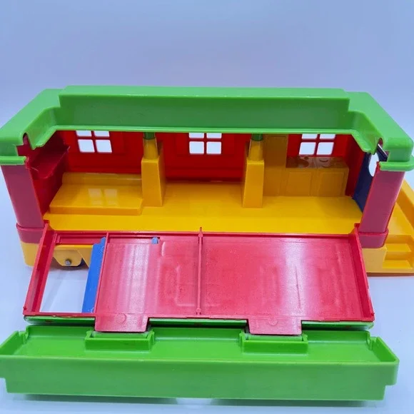 MacMagnet Family Car 1975 Ideal Think & Learn Live In Train Vintage - Picture 10 of 16